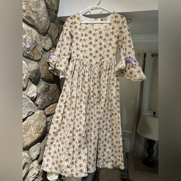 Vintage Handmade Floral Midi Dress with Purple Accents - Picture 3 of 11